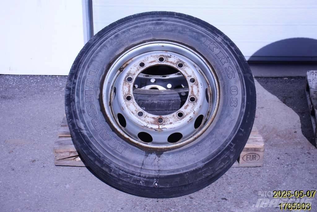  Marshal KRS 03 Pneus, Rodas e Jantes
