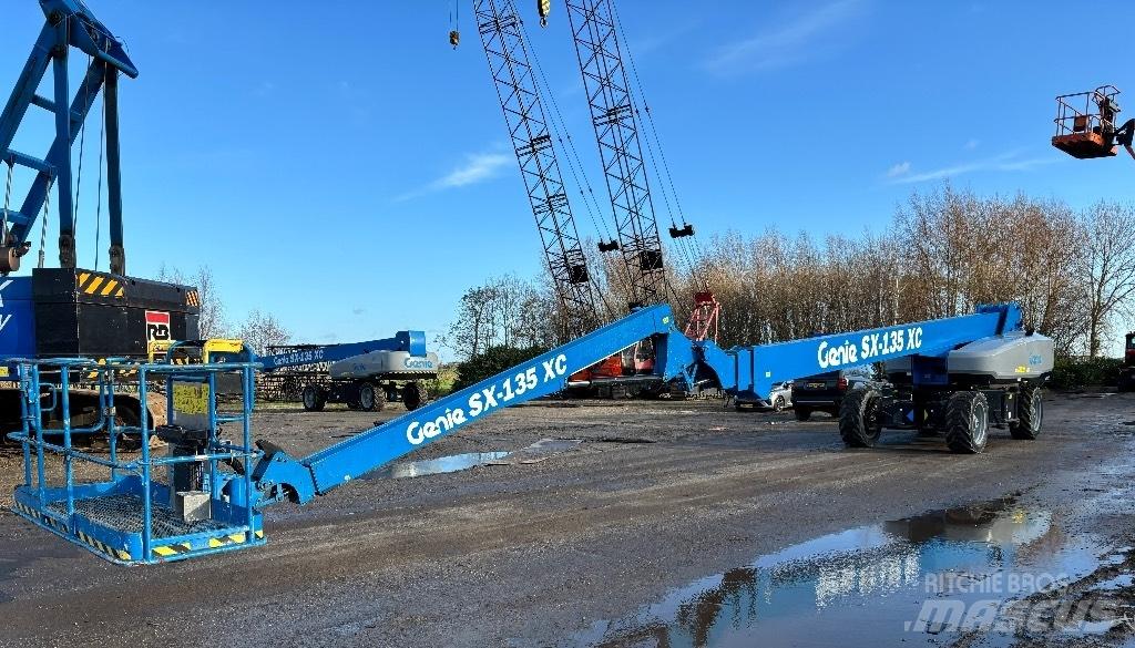 Genie SX 135 XC Elevadores braços Telescópicos