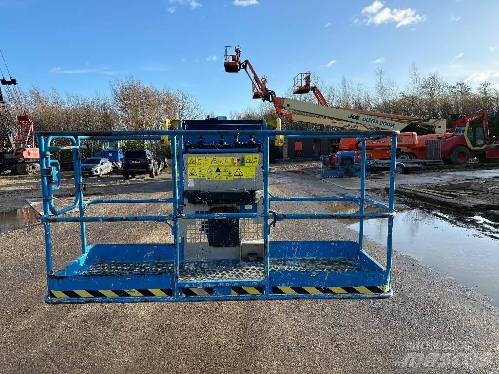 Genie SX 135 XC Elevadores braços Telescópicos