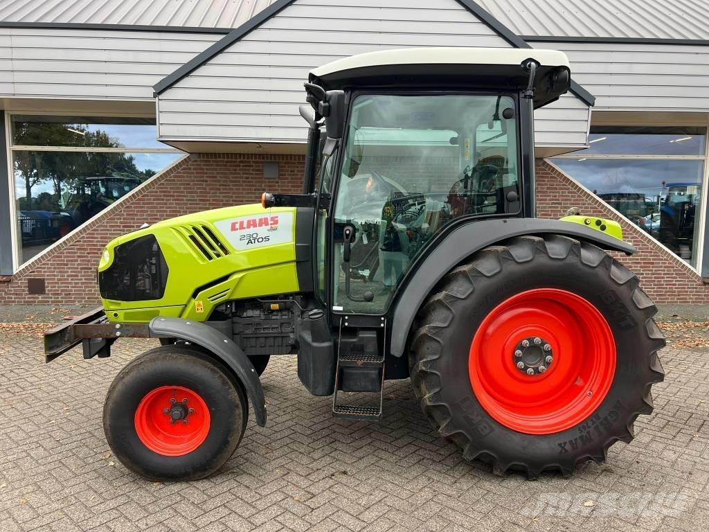CLAAS Atos 230 Tratores Agrícolas usados