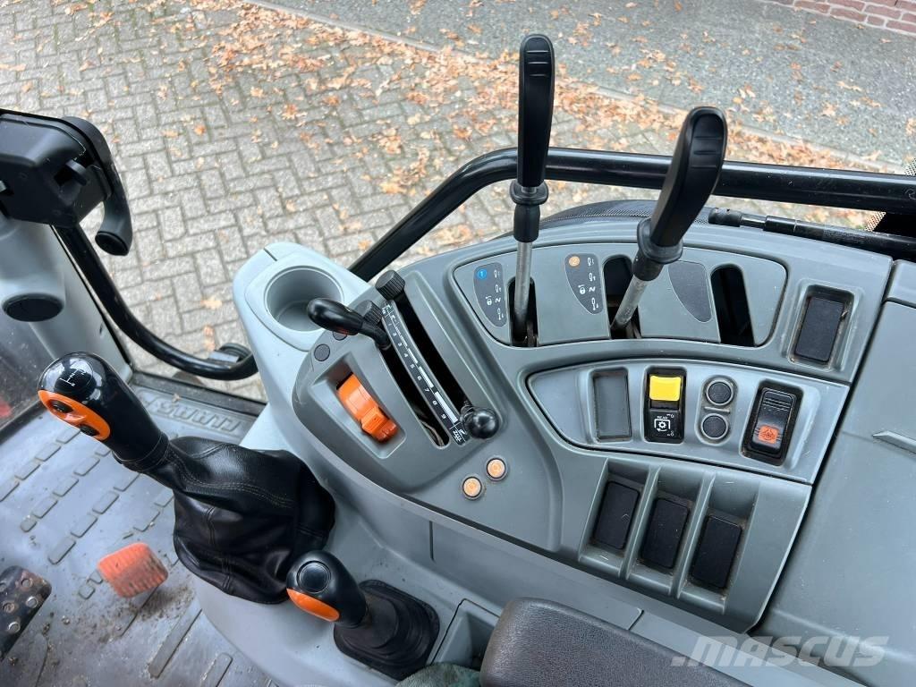 CLAAS Atos 230 Tratores Agrícolas usados