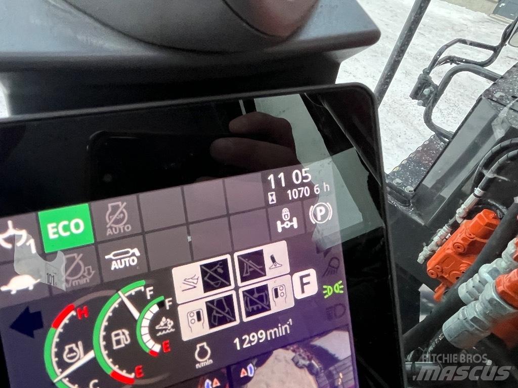 Hitachi ZX 135 W-7 Escavadoras de rodas