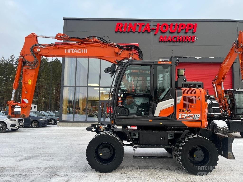 Hitachi ZX 135 W-7 Escavadoras de rodas