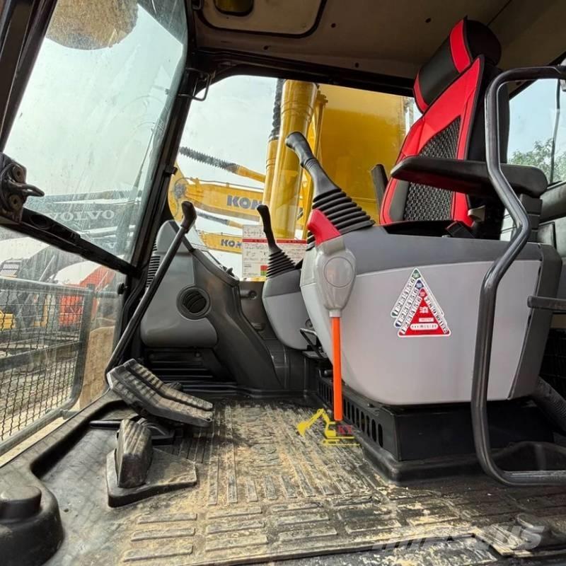 Komatsu PC 220-8 Escavadoras de rastos