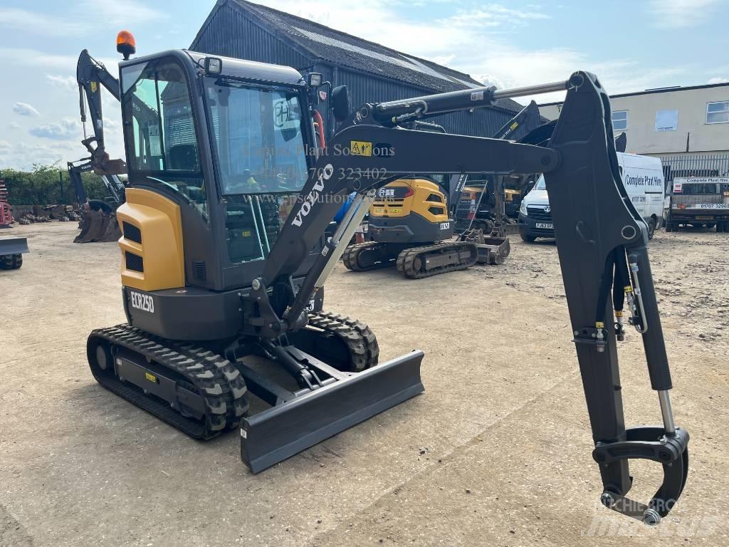 Volvo ECR 25 D Mini Escavadoras <7t