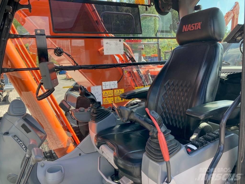 Hitachi ZX 210 LC-6 Escavadoras de rastos