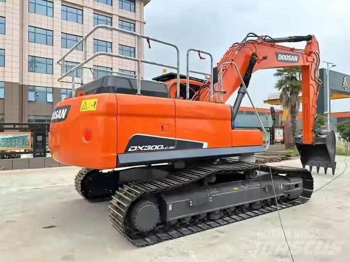 Doosan DX300LC-9C Escavadoras de rastos