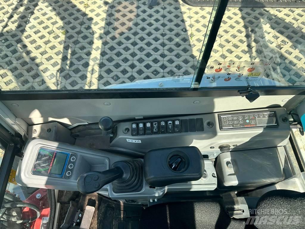 Takeuchi TB325R V1 Mini Escavadoras <7t