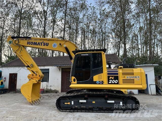 Komatsu PC200-8 Escavadoras de rastos