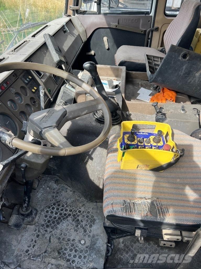 Iveco 330-36 H Camiões bomba Betão