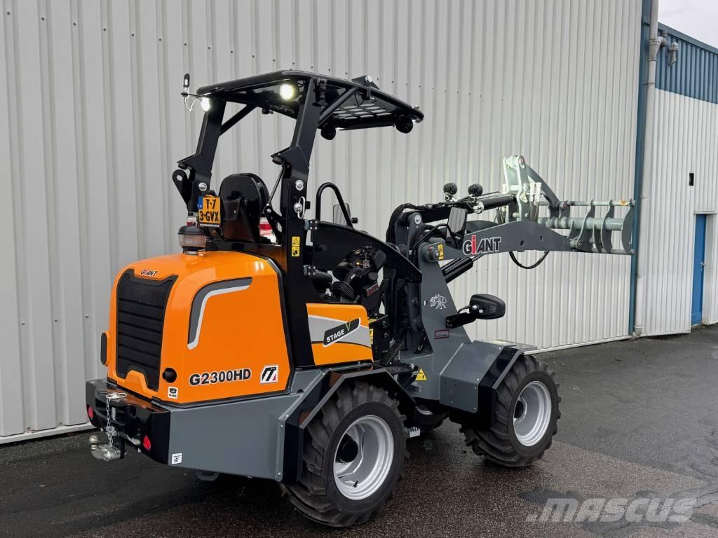 GiANT G 2300 HD Pás carregadoras de rodas