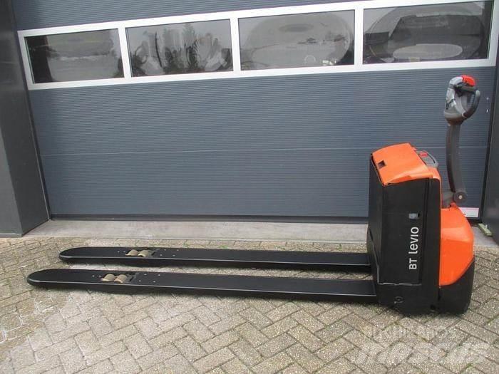 Toyota LWE 250 Porta palettes