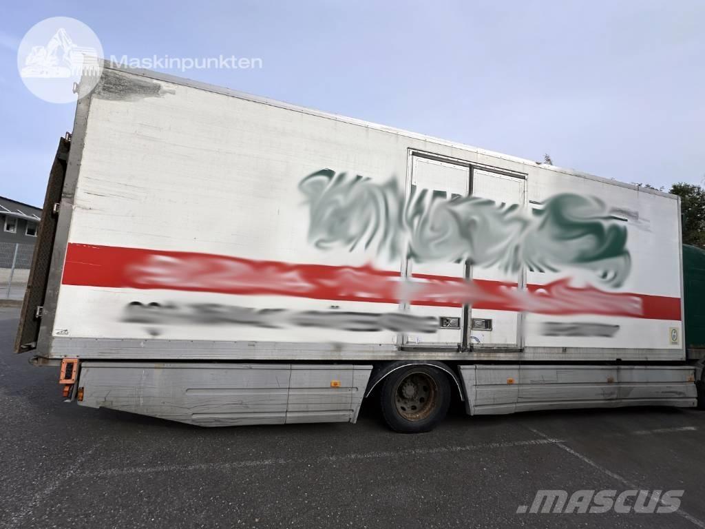 Volvo FM 9 300 Camiões de caixa fechada