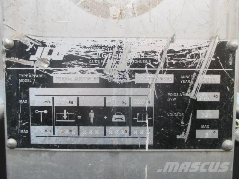 JLG Toucan Junior 8 Plataformas de Mastro Vertical