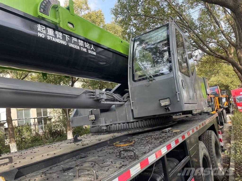 Zoomlion ZTC 700 V Gruas Fora-de-estrada