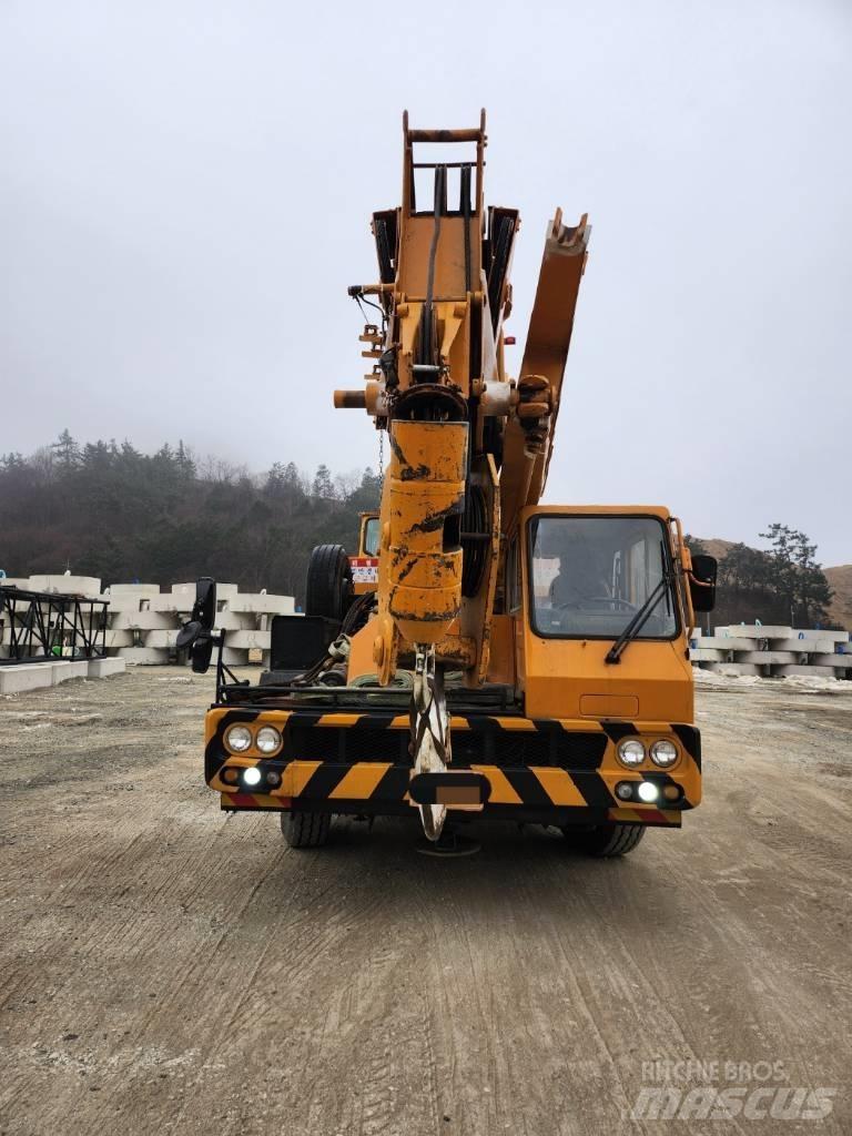 Hyundai HC 50 Gruas Todo terreno