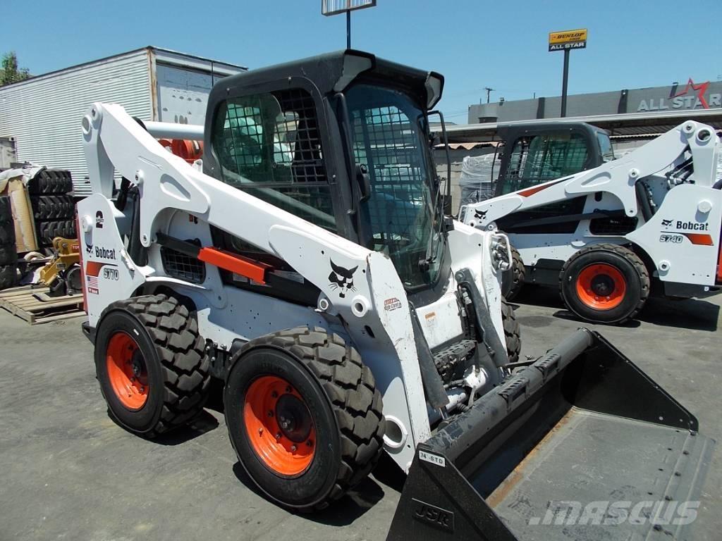 Bobcat S770 Carregadoras de direcção deslizante