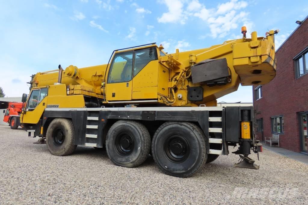 Liebherr LTM 1055-1 Gruas Todo terreno