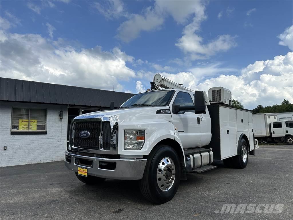 Ford F750 Camiões Municipais / Uso Geral