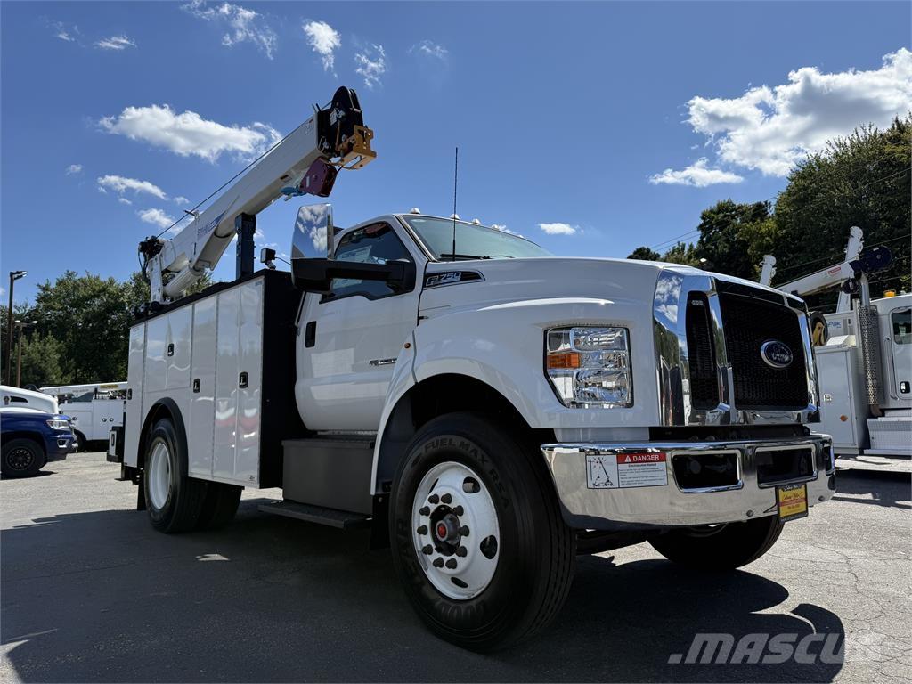 Ford F750 Camiões Municipais / Uso Geral