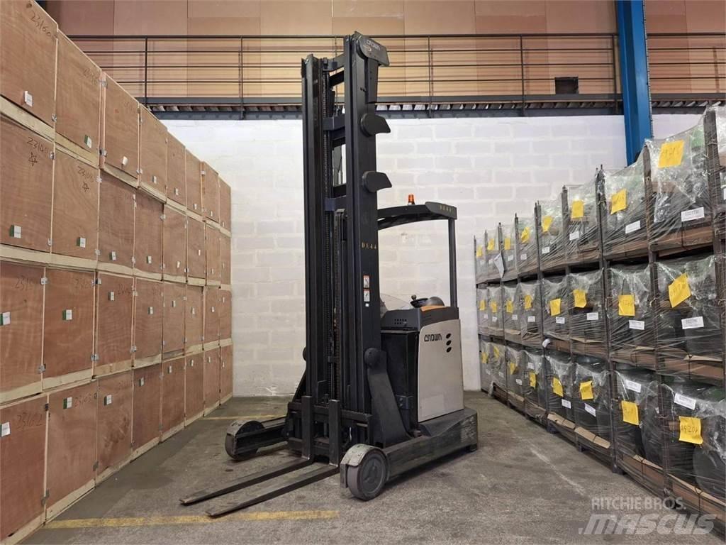Crown ESR 5260 Empilhadores Elevadores