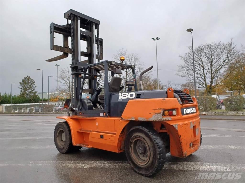 Doosan D1808-S Empilhadores - Outros