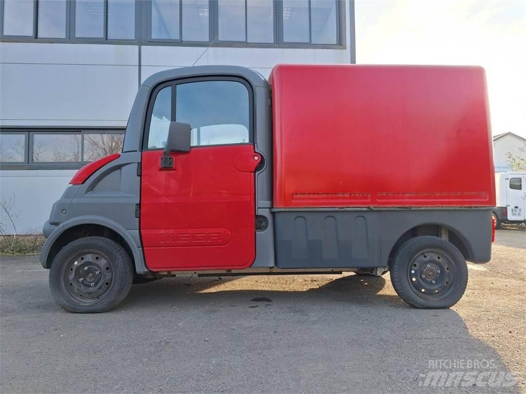 Mega MULTITRUCK Camiões de caixa fechada