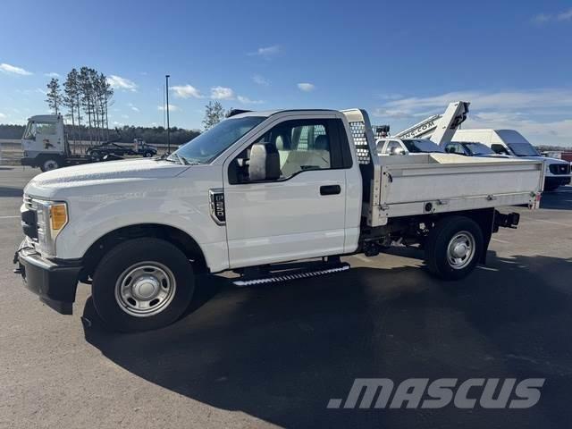 Ford F250 XL Outros