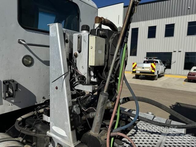 Kenworth T880 Outros
