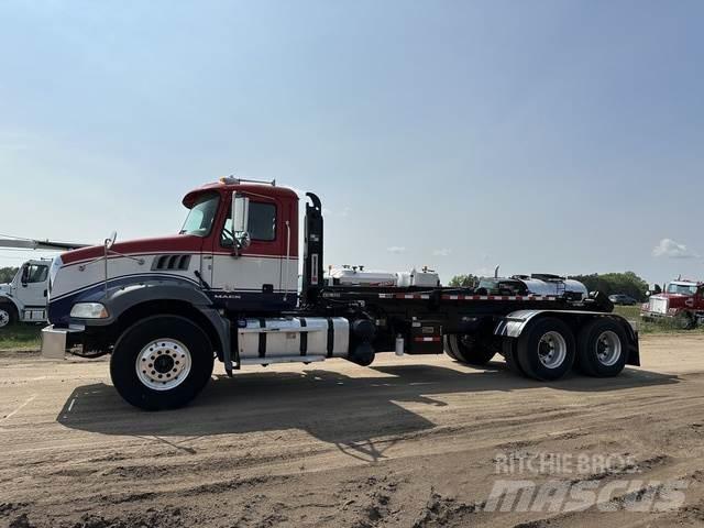Mack GRANITE Outros