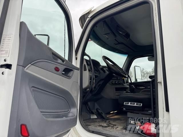 Peterbilt 567 Outros