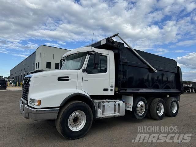 Volvo VHD Outros