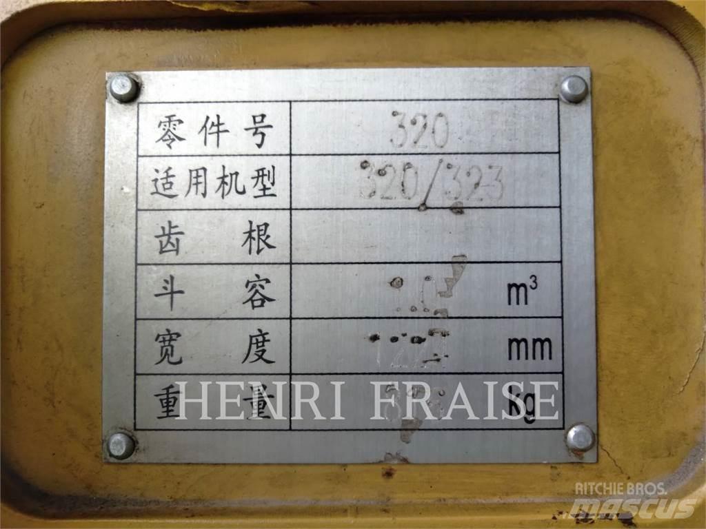  1124MM - 0.8M3 M317D Baldes