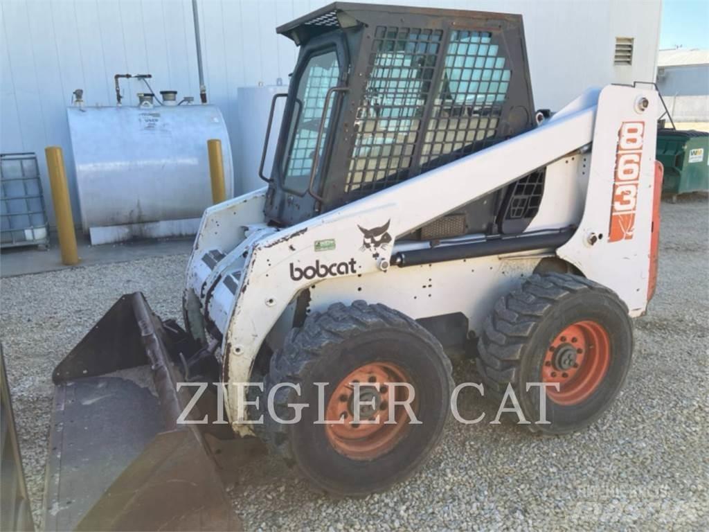 Bobcat 863 Carregadoras de direcção deslizante