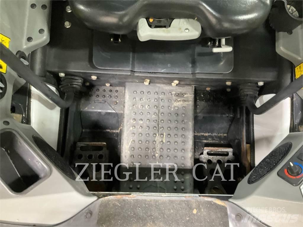 Bobcat S 450 Carregadoras de direcção deslizante