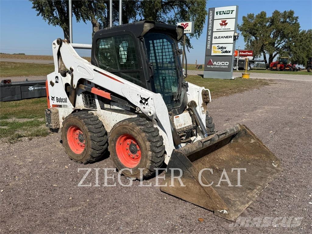 Bobcat S590 Carregadoras de direcção deslizante