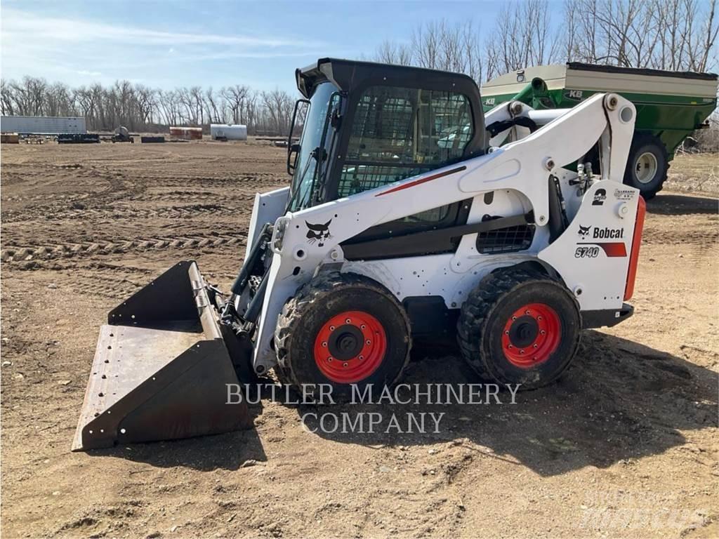 Bobcat S740 Carregadoras de direcção deslizante