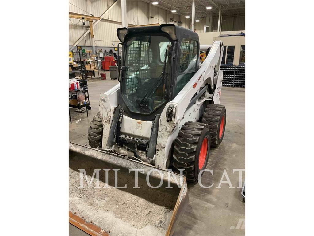 Bobcat S770 Carregadoras de direcção deslizante