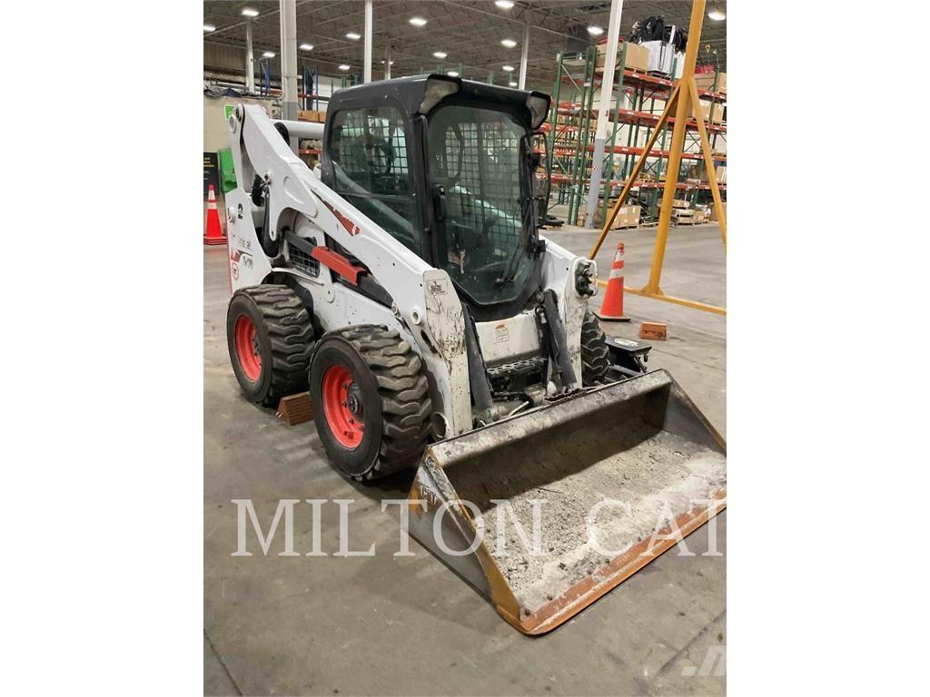 Bobcat S770 Carregadoras de direcção deslizante