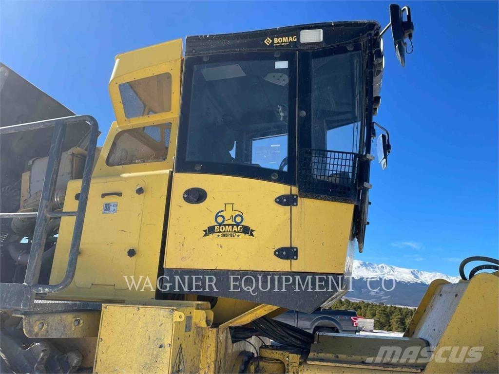 Bomag BC573RB-4 Compactadores para terra