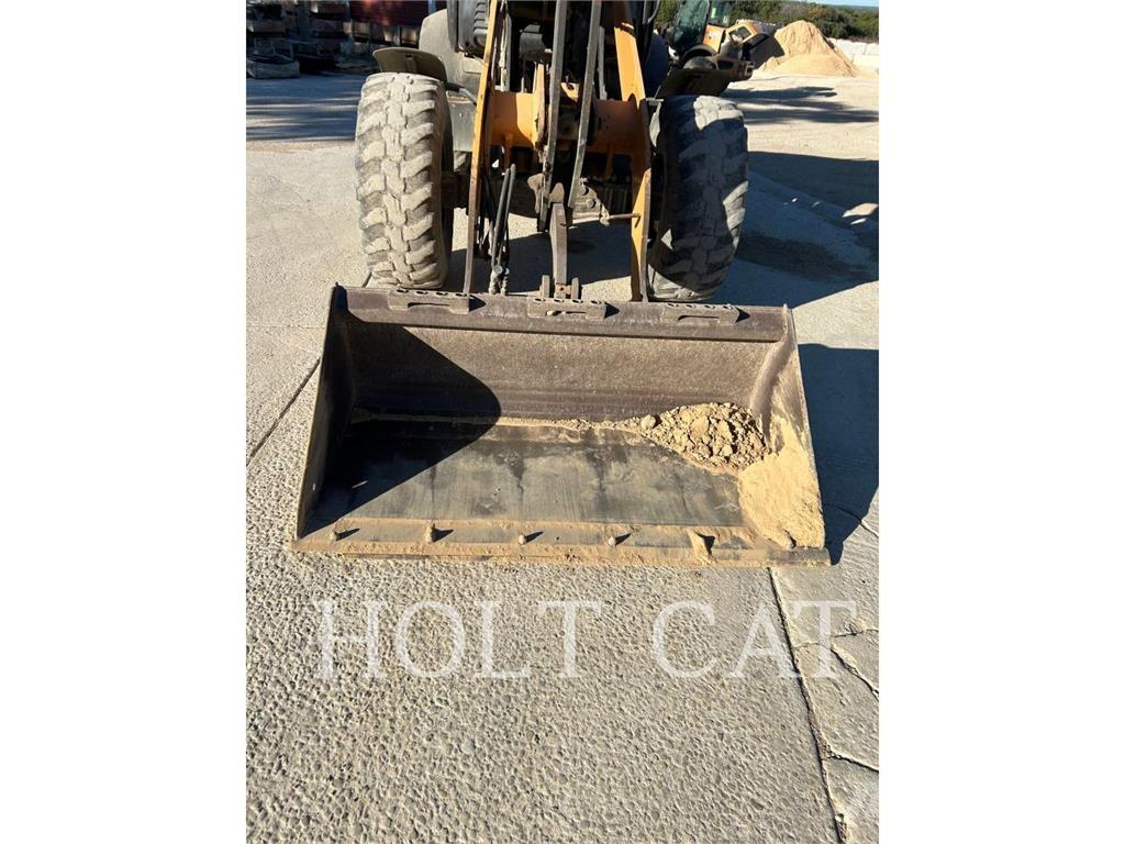 CASE 321F Pás carregadoras de rodas