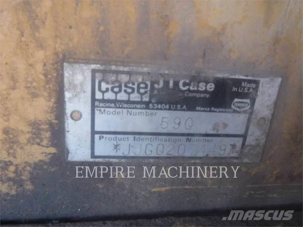 CASE 590 Retroescavadoras