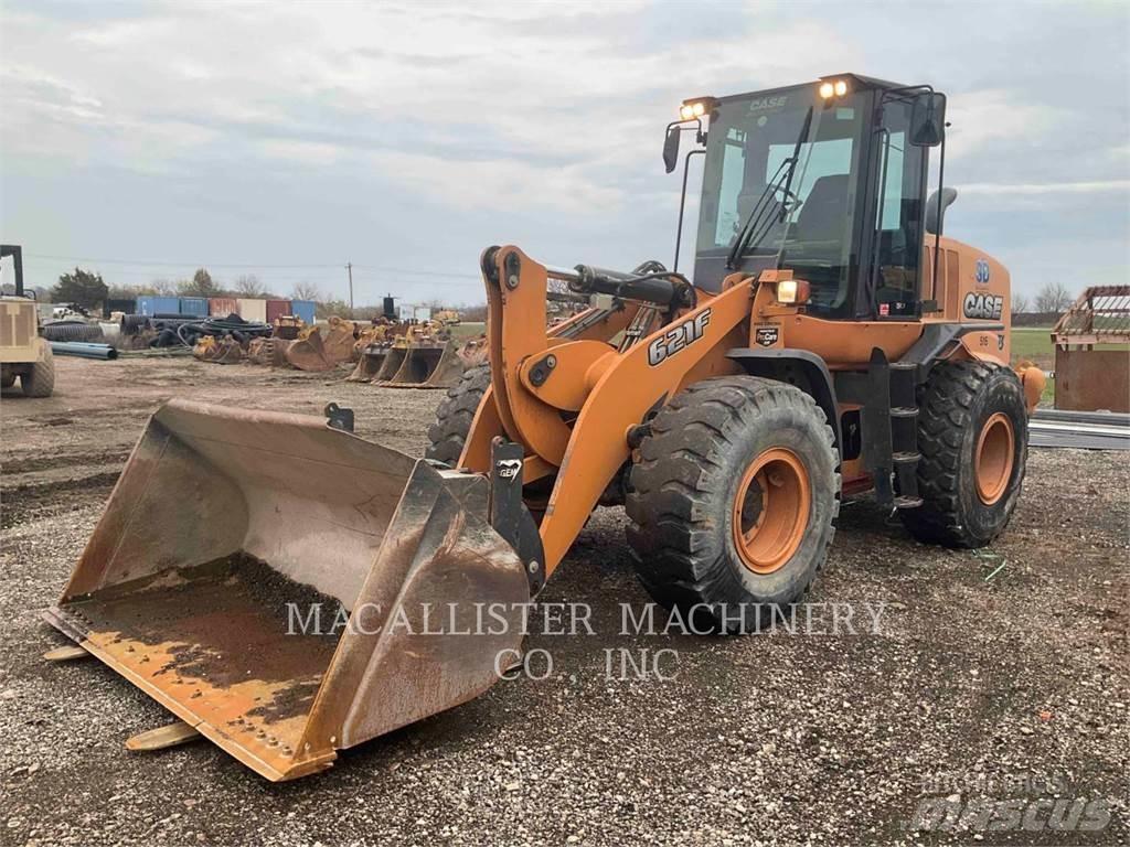 CASE 621F Pás carregadoras de rodas