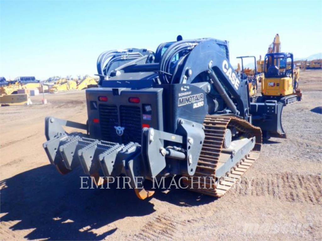 CASE DL550 Carregadoras de direcção deslizante