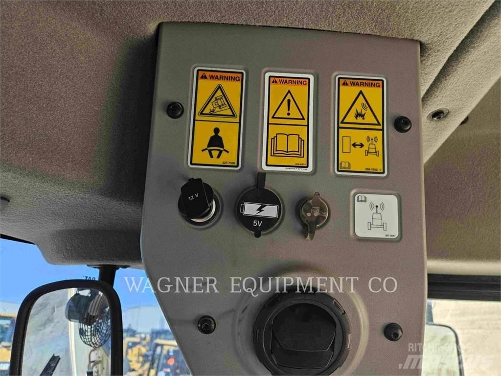 CAT 120 Motoniveladoras