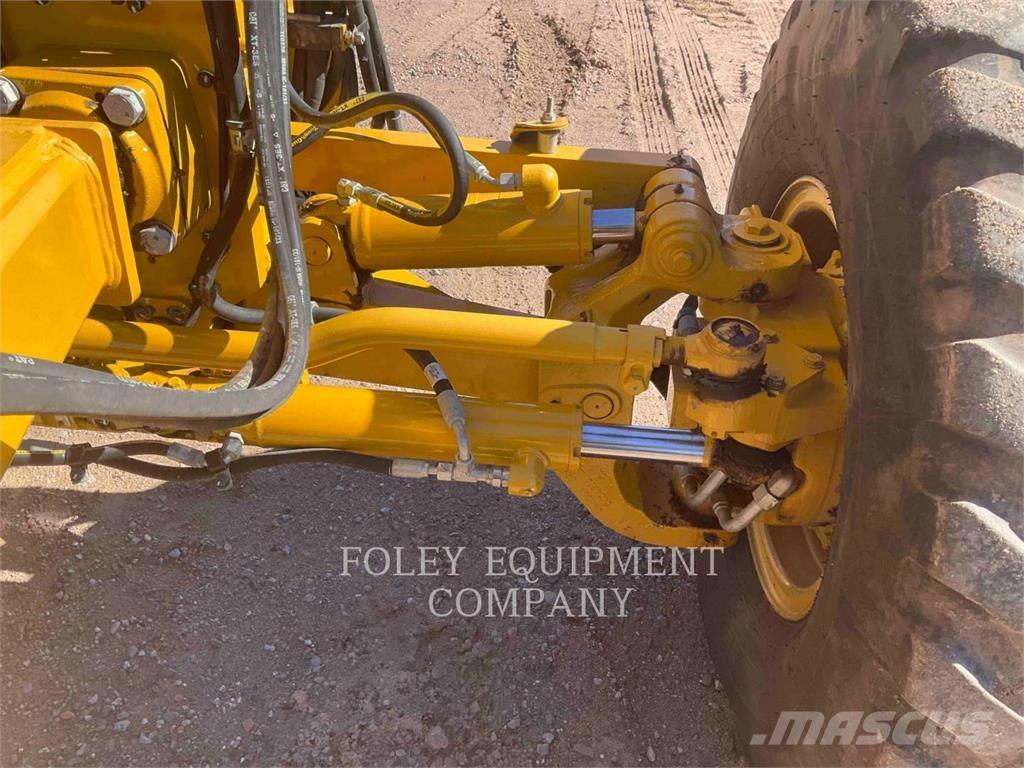 CAT 120M2AW Motoniveladoras