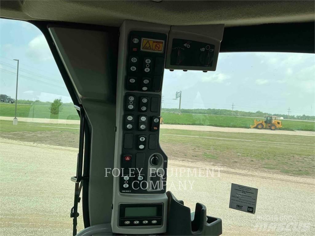 CAT 120M2AWD Motoniveladoras