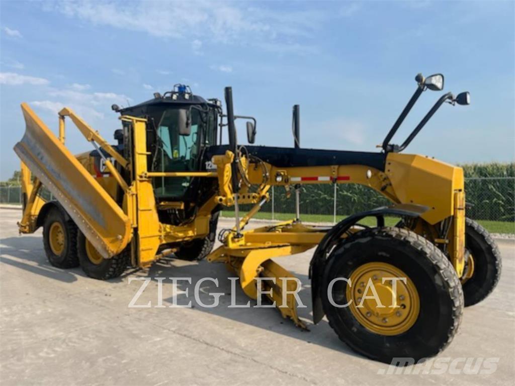 CAT 12M2AWD Motoniveladoras