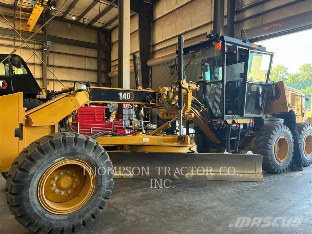 CAT 140 Motoniveladoras
