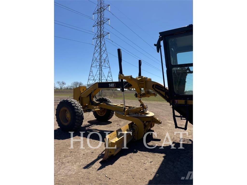 CAT 140 Motoniveladoras
